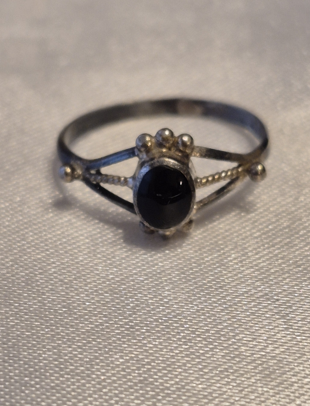 Vintage Sterling Silver Onyx ring